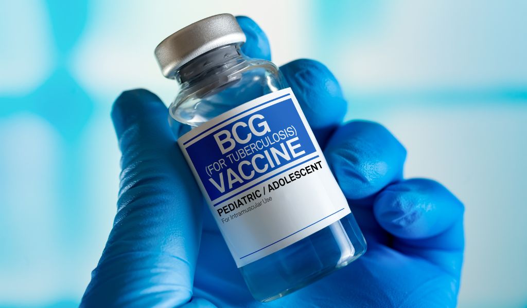 Vắc xin lao và viêm gan B cần được tiêm sớm sau sinh để giúp trẻ giảm nguy cơ mắc bệnh