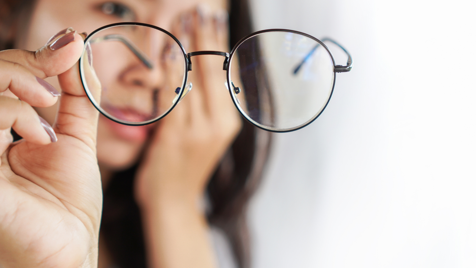 Thiếu vitamin C có thể khiến thị lực suy giảm nhanh hơn