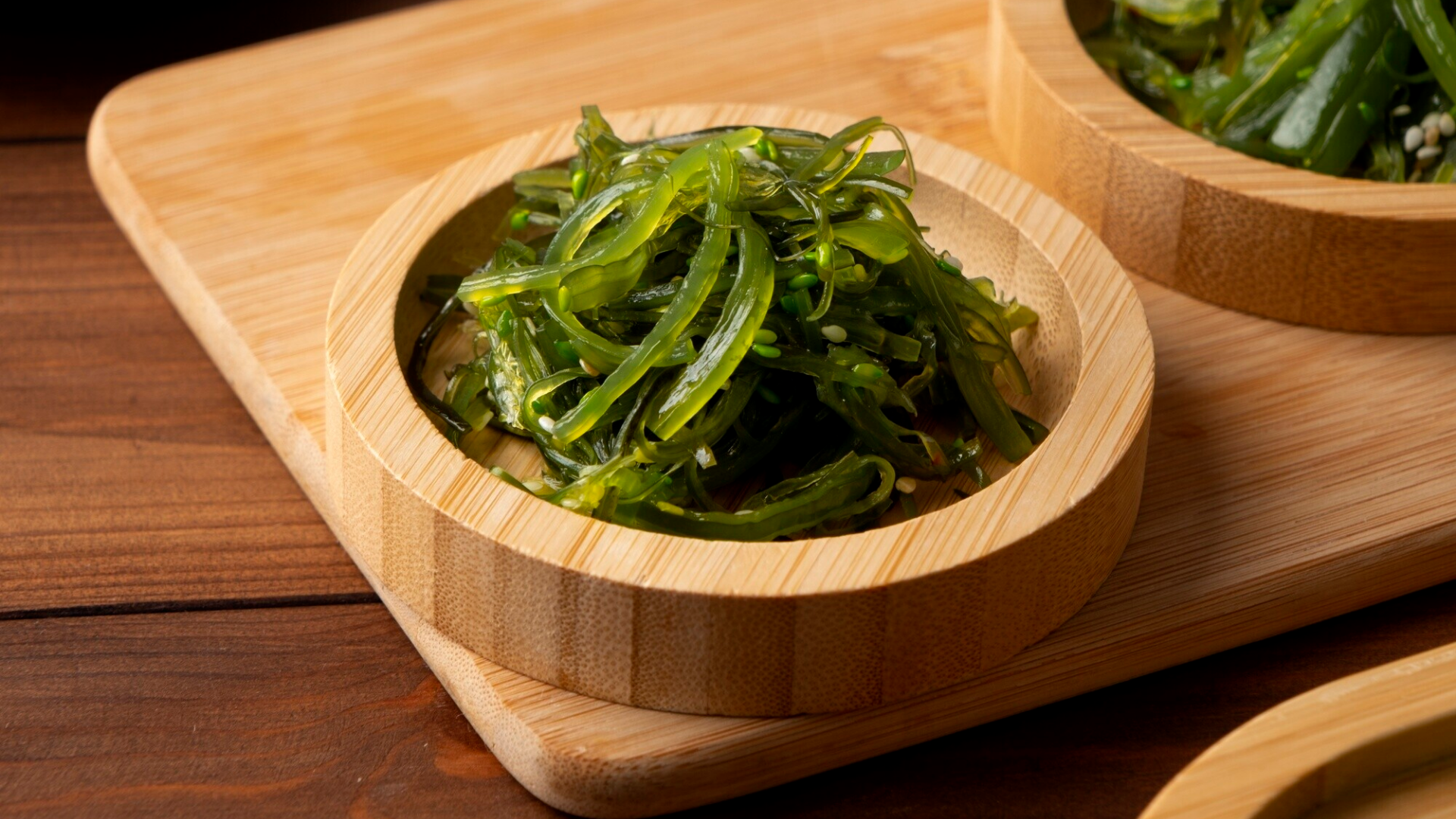 10-loai-thuc-pham-giau-dha-ban-nen-bo-sung-cho-suc-khoe-nao-bo-4.png