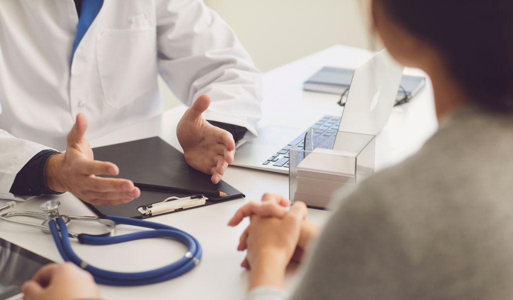 Giai đoạn cửa sổ HIV là gì? Cách nhận biết triệu chứng ở giai đoạn này 4