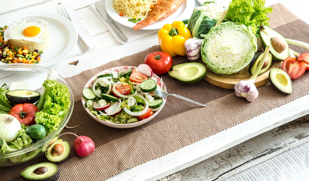 Chất xơ giúp kéo dài cảm giác no, làm chậm quá trình tiêu hóa và hỗ trợ kiểm soát cân nặng