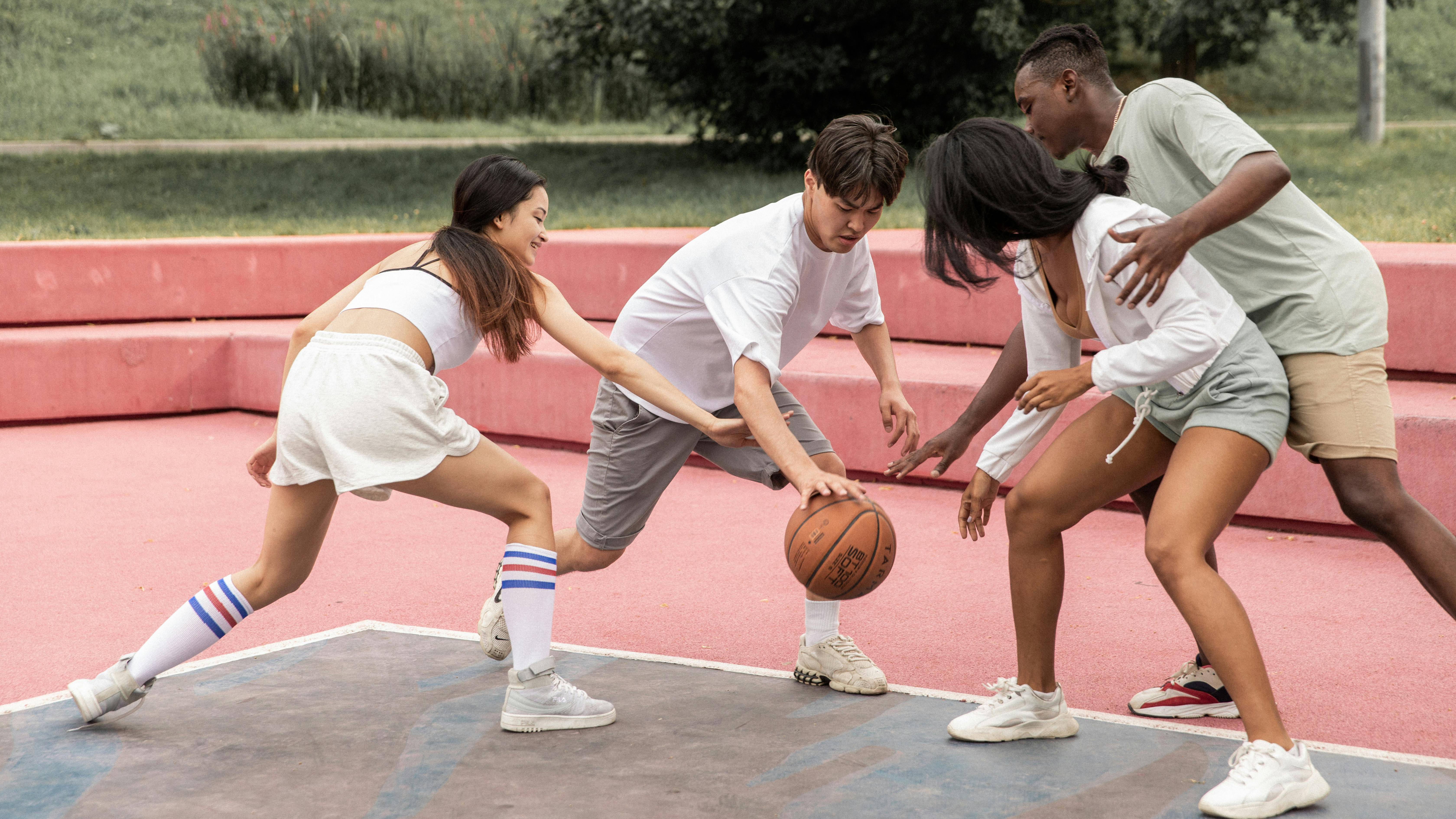 Các môn thể thao có động tác vươn người giúp sản sinh hormone tăng trưởng tự nhiên