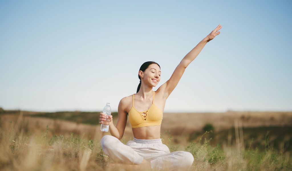 Yoga nâng cao mang lại nhiều lợi ích toàn diện cho cả sức khỏe thể chất và tinh thần