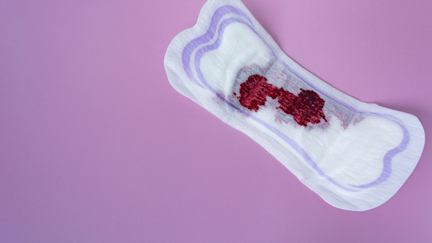 "Thai 7 tuần ra máu đỏ tươi không đau bụng có nguy hiểm không?" là vấn đề mà nhiều mẹ bầu lo lắng