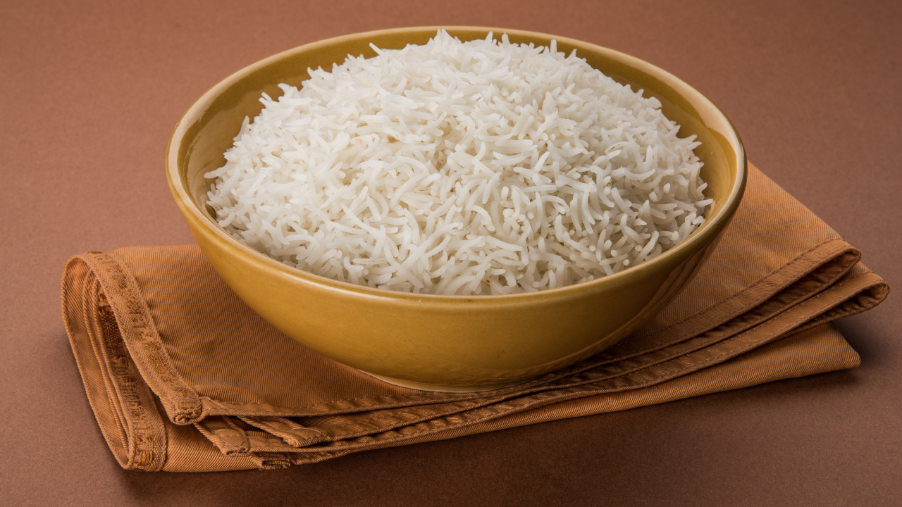 Cơm trắng có mức calo đáng kể trong nhóm tinh bột