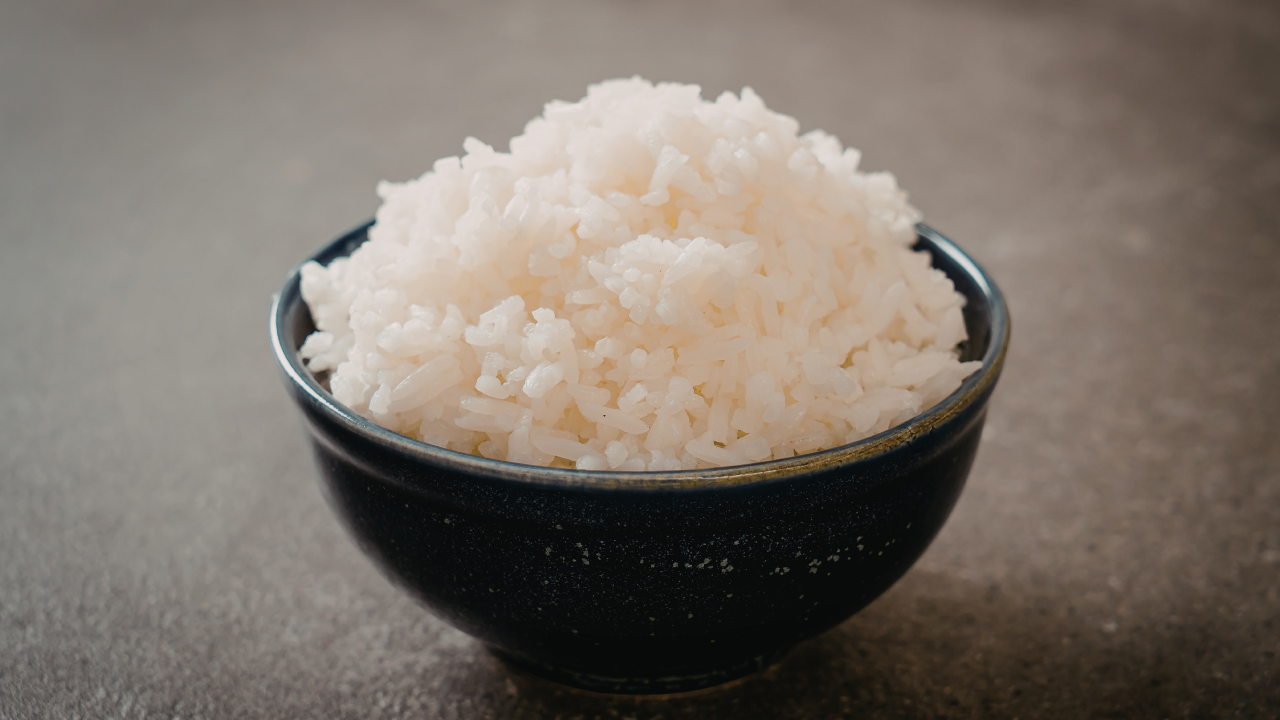 Ăn 1 bát cơm bao nhiêu calo?