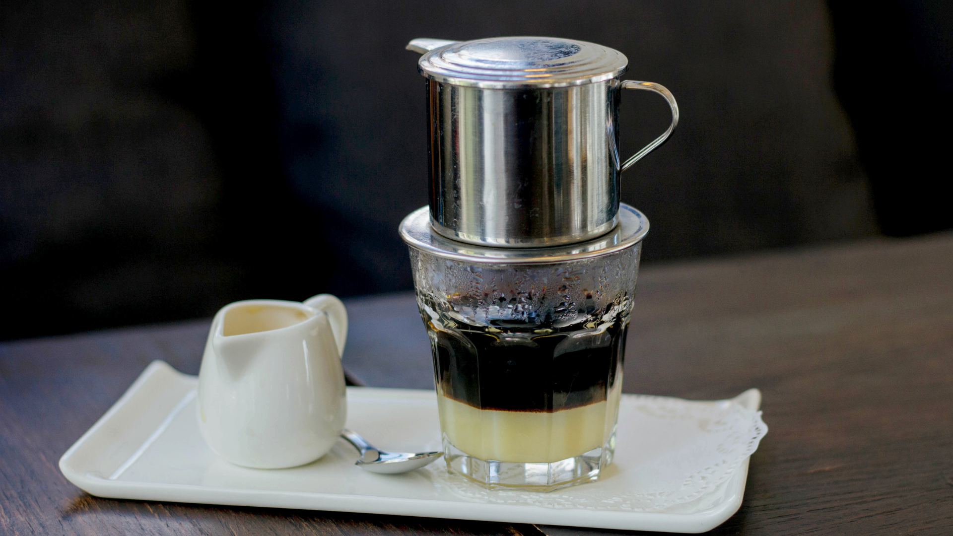1 ly cà phê sữa bao nhiêu calo? Uống cà phê sữa có tốt không? 1
