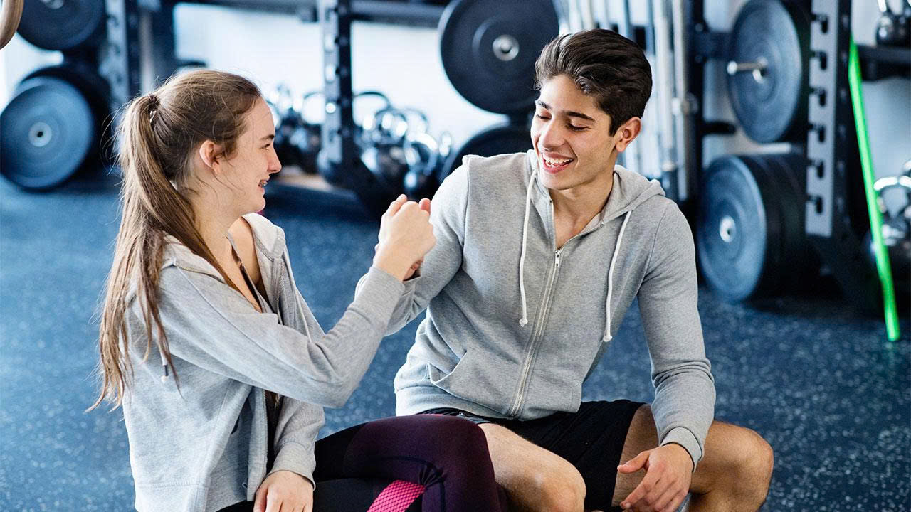 Chiều cao chuẩn ở nam tuổi 20 tương đương với chiều cao trưởng thành, trung bình khoảng 177 cm