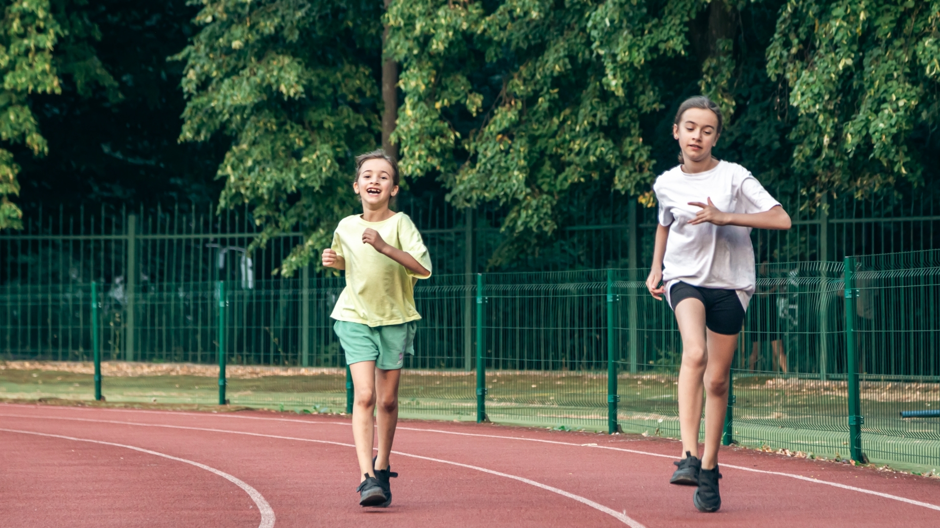 Hai thời điểm tăng trưởng mạnh nhất là trong 2 năm đầu đời và giai đoạn dậy thì