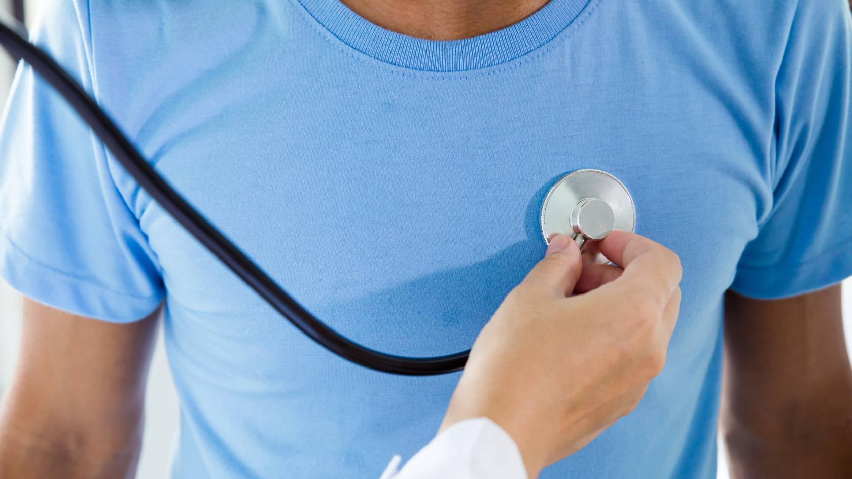 Hiện nay có bốn vị trí phổ biến được sử dụng khi nghe tim