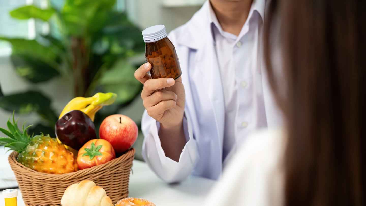 Hãy thăm khảo ý kiến của bác sĩ trước khi sử dụng vitamin C dạng bổ sung