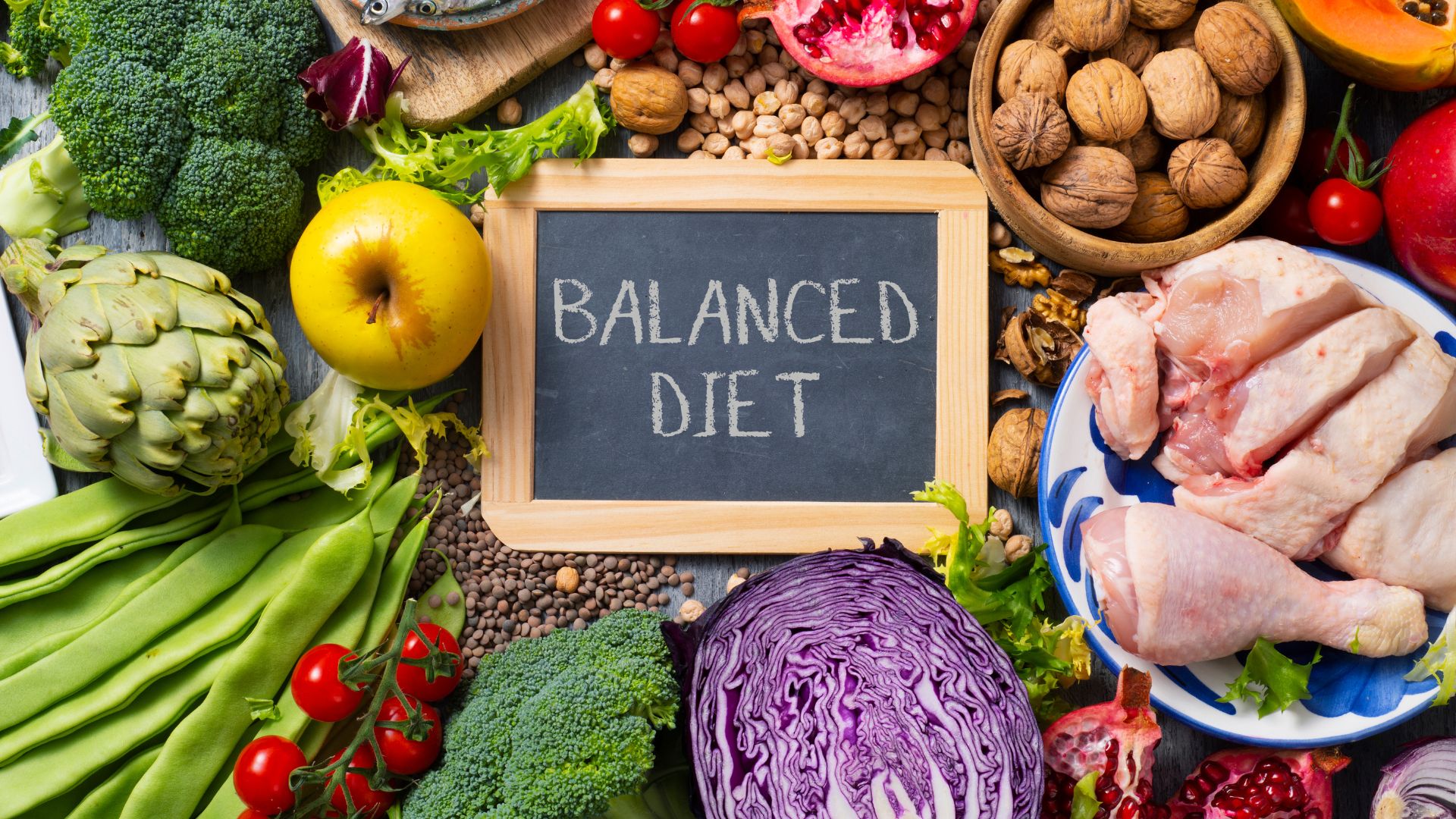 Duy trì chế độ ăn uống đầy đủ sẽ hỗ trợ vắc xin phát huy tối đa tác dụng phòng bệnh