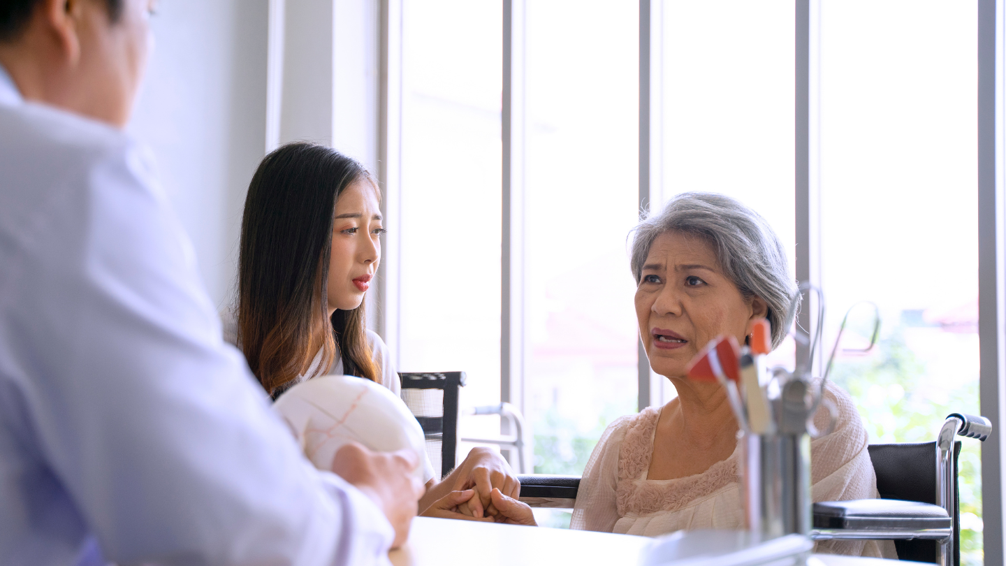 Nếu có triệu chứng trên hãy đến cơ sở y tế để được điều trị kịp thời