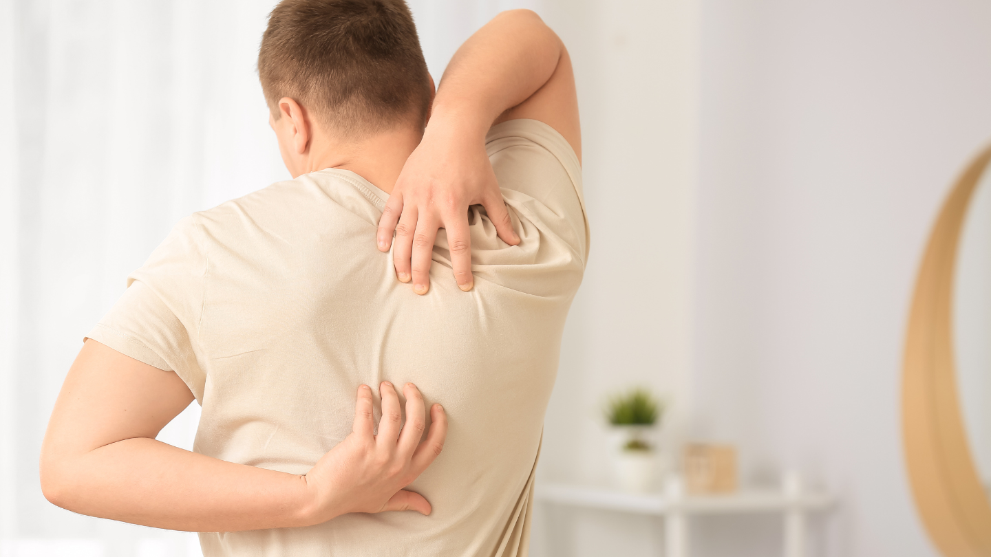 Bệnh vảy nến đồng tiền gây ngứa ngáy, khó chịu