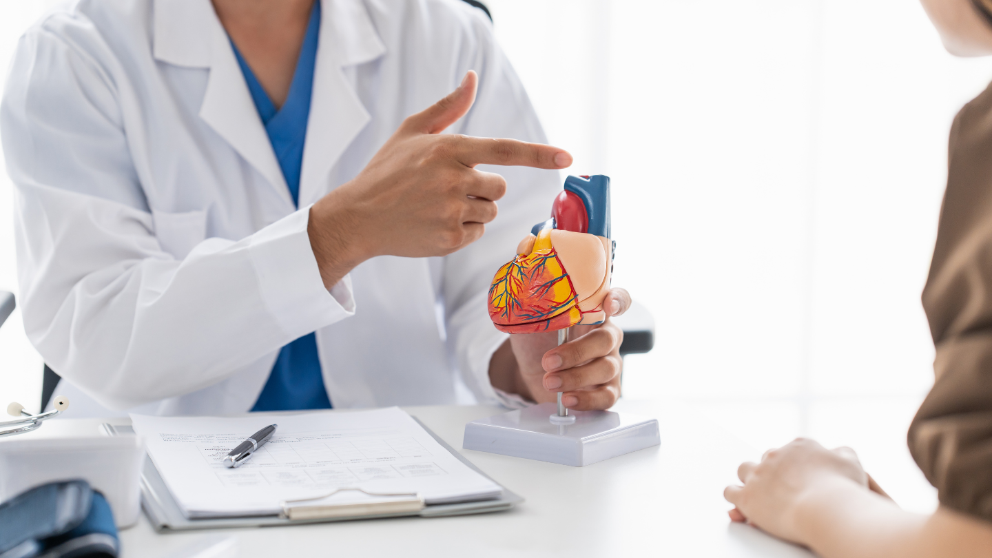 Suy tim là tình trạng tim không bơm đủ máu để đáp ứng nhu cầu của cơ thể