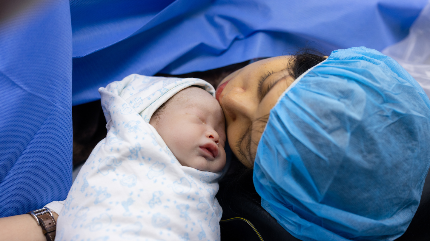 Khi thai nặng cân hơn mức trung bình ở những tuần cuối thai kỳ, đa số trường hợp không gây hại trực tiếp cho thai nhi