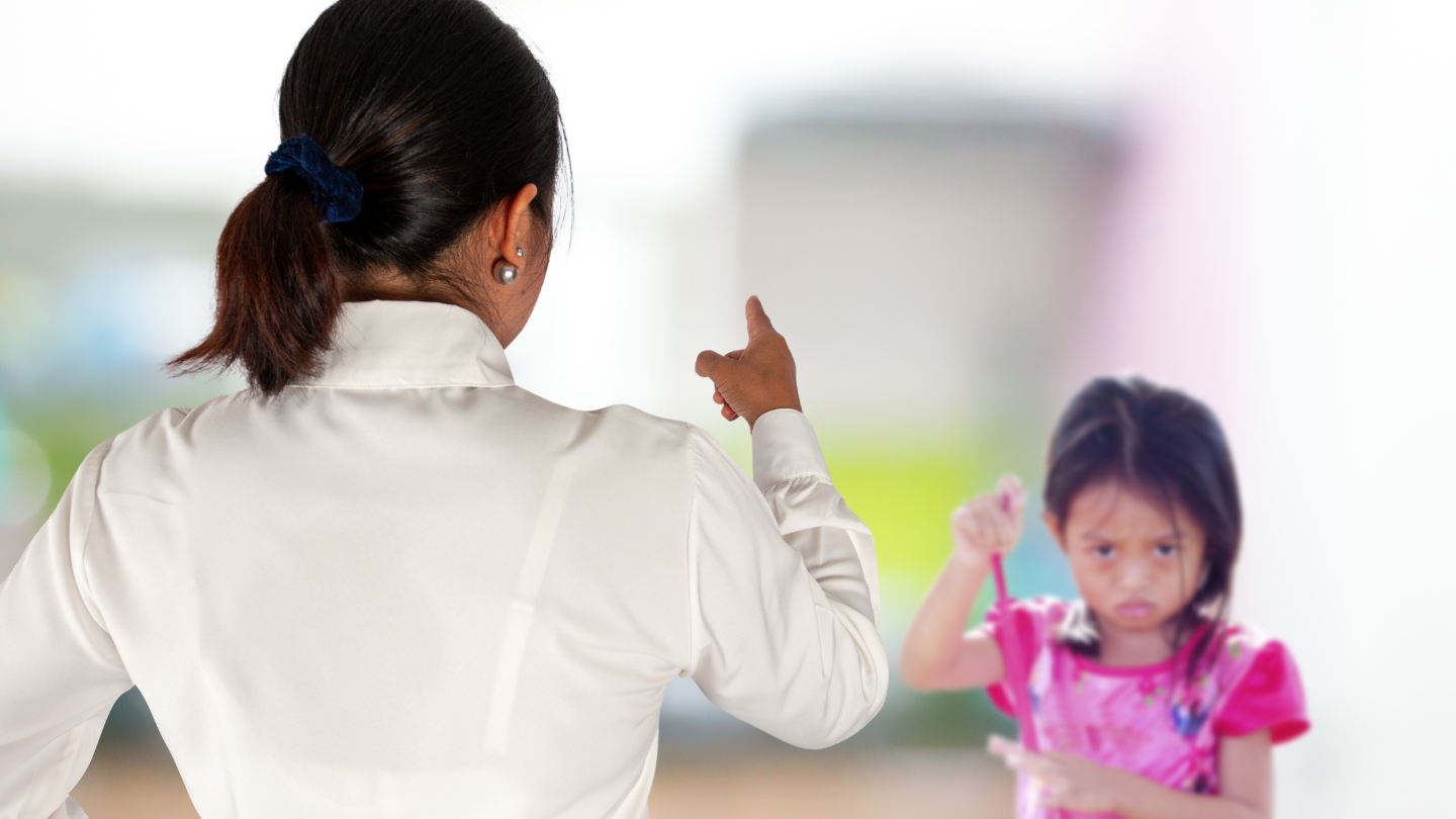 Việc la mắng quá mức có thể khiến trẻ trở nên tức giận hay sợ hãi