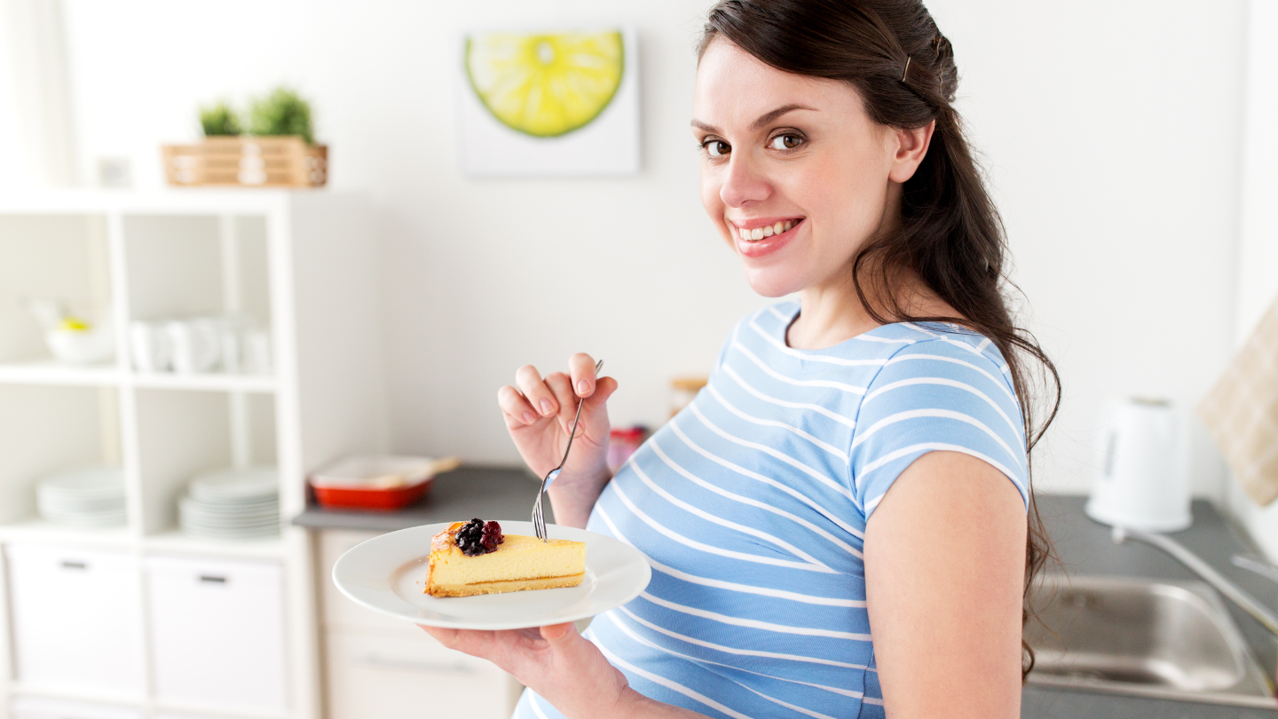 Nếu mẹ bầu không kiểm soát chế độ ăn uống thì thai nhi có thể tăng cân quá mức