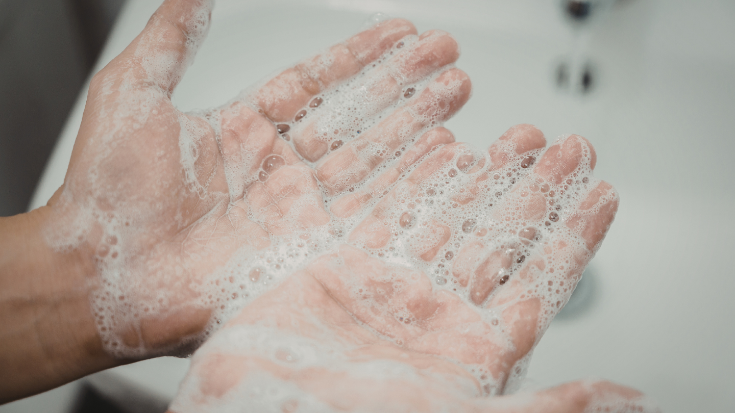 Rửa tay bằng xà phòng giúp hạn chế nguy cơ lây bệnh truyền nhiễm