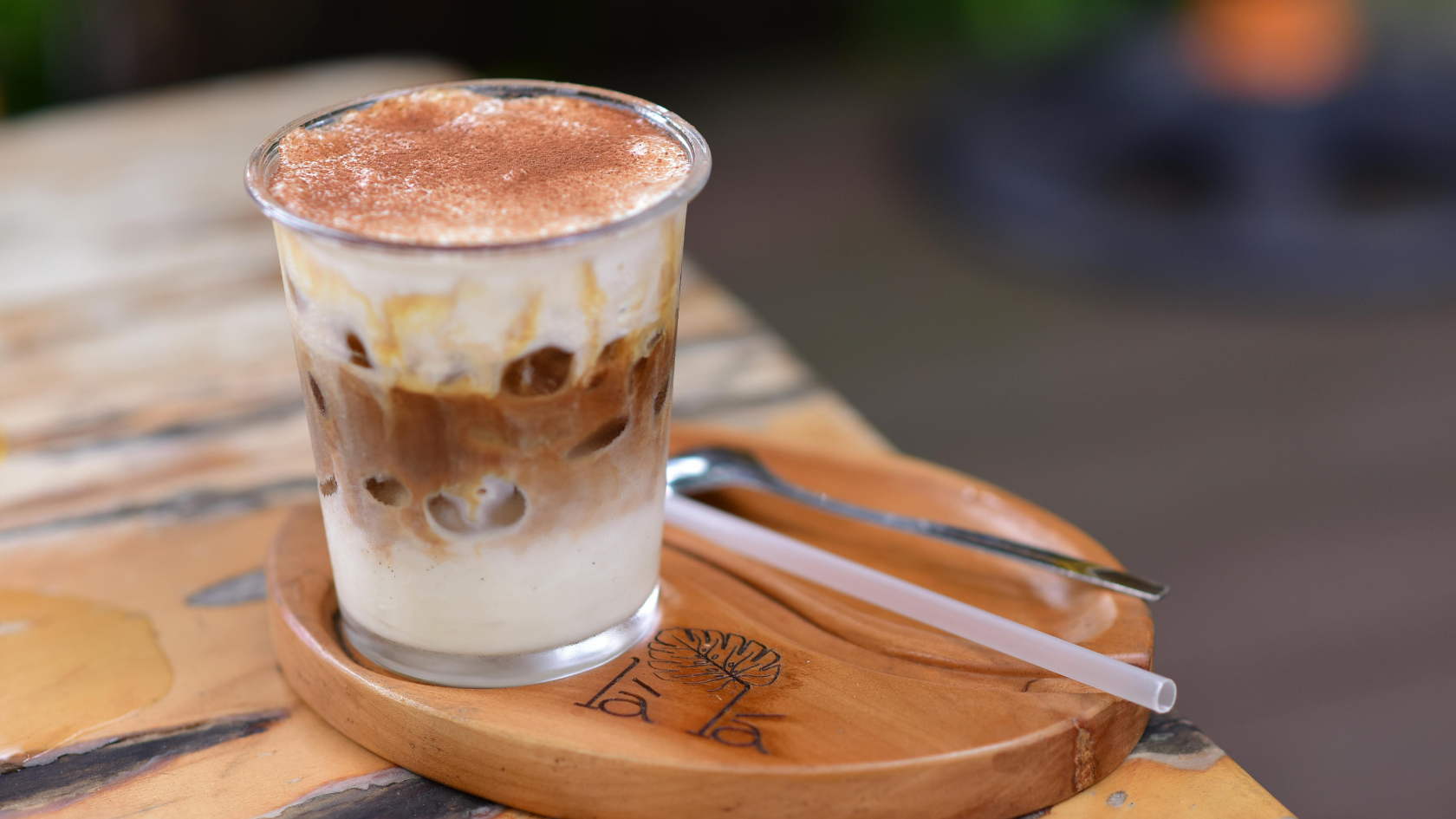 Người tiểu đường cần tránh sử dụng cà phê kèm theo đường, kem béo, sữa,...