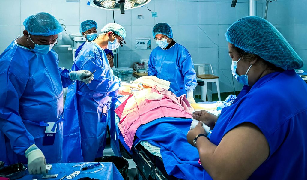 Phẫu thuật được cân nhắc khi điều trị nội khoa không mang lại hiệu quả