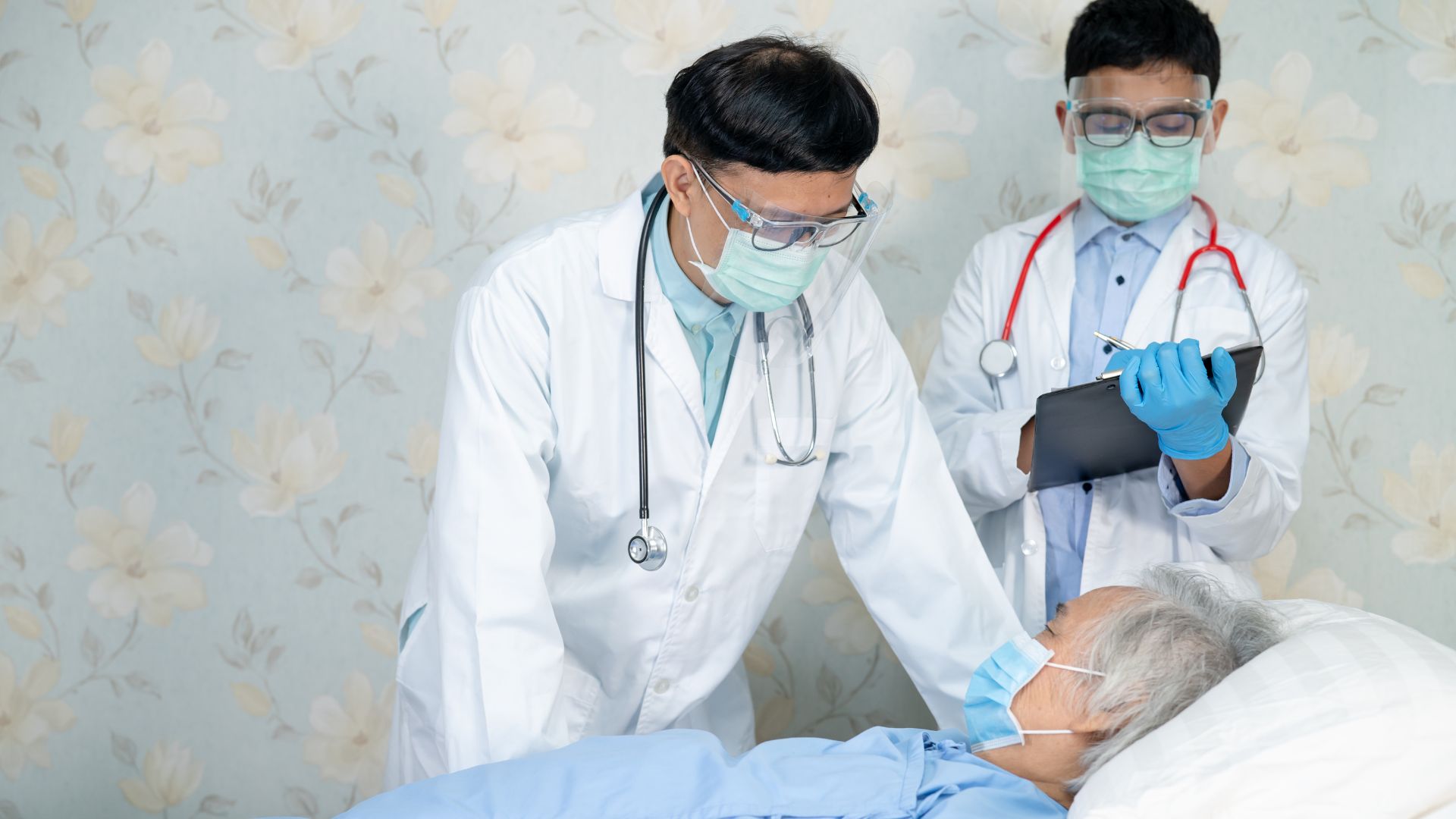 Barrett thực quản cần được bác sĩ khám và theo dõi chặt chẽ