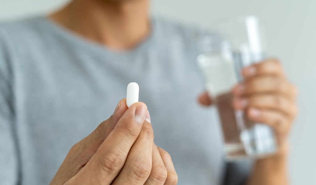 Người bệnh có thể được chỉ định thuốc uống hoặc tiêm khi điều trị tại chỗ không hiệu quả