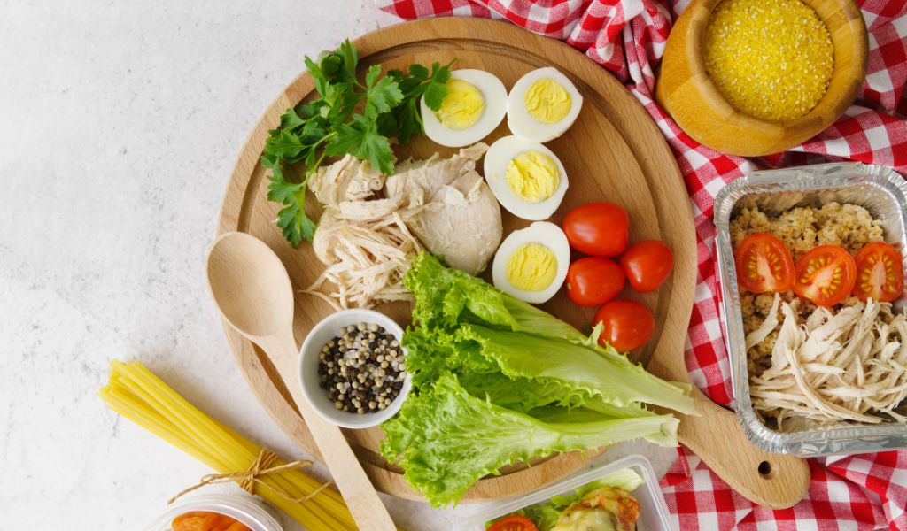 Ăn uống khoa học kết hợp chạy bộ đều đặn sẽ giúp quá trình giảm mỡ bụng diễn ra an toàn