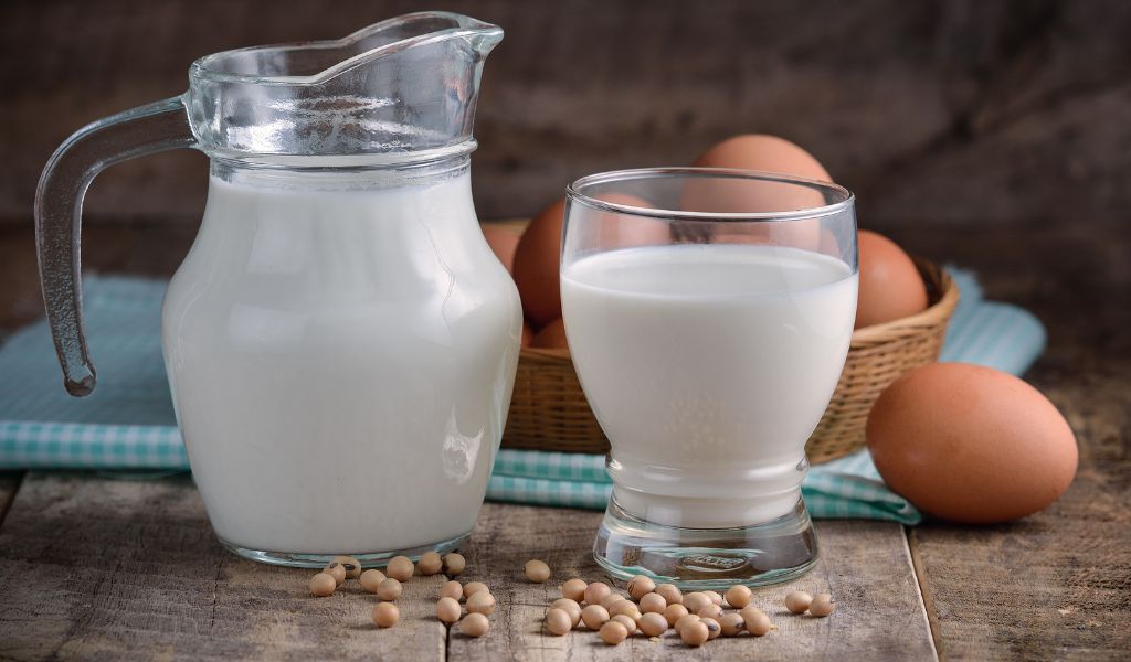 Tránh dùng chung với trứng vì làm ức chế tiêu hóa, khiến cơ thể khó hấp thu cả hai