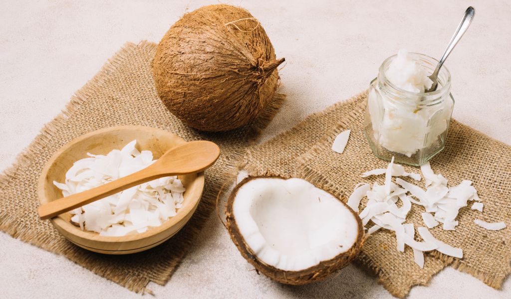 Phèn chua được dùng trong các món như mứt dừa, chè bưởi