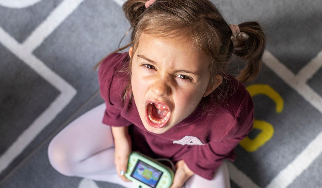 Trẻ bị tăng động có chữa được không? Không chữa khỏi hoàn toàn nhưng có thể kiểm soát tốt nếu can thiệp sớm