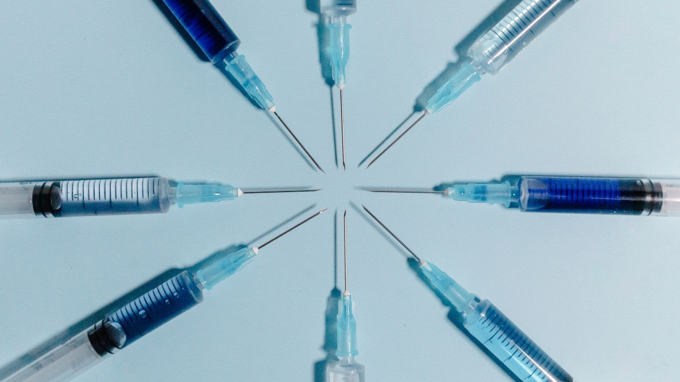 tiem-phe-cau-13-co-sot-khong-cach-ha-sot-sau-tiem-phong 1