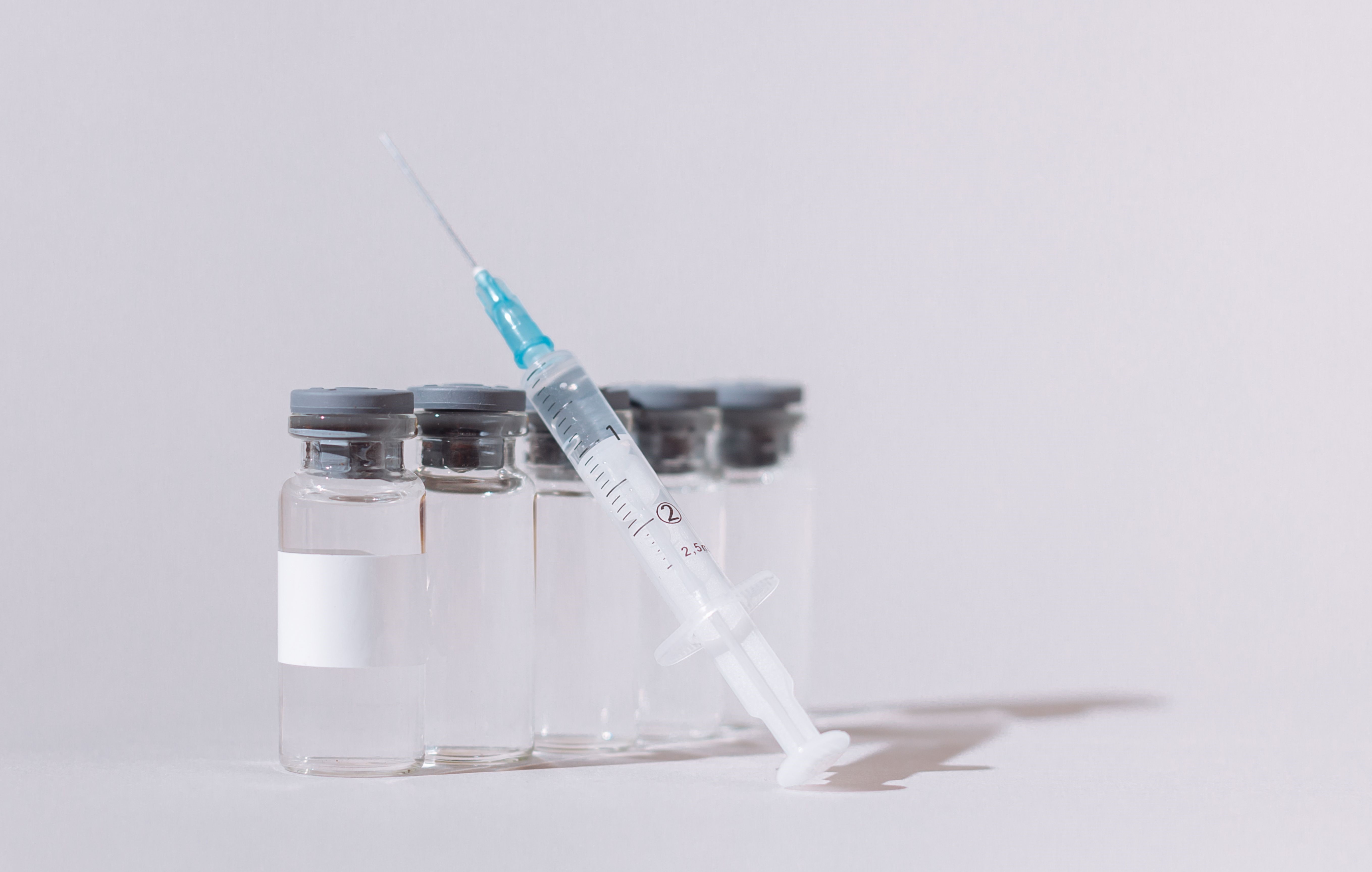 trieu-chung-sau-khi-tiem-phong-uon-van-co-the-gap-phai-la-gi 1