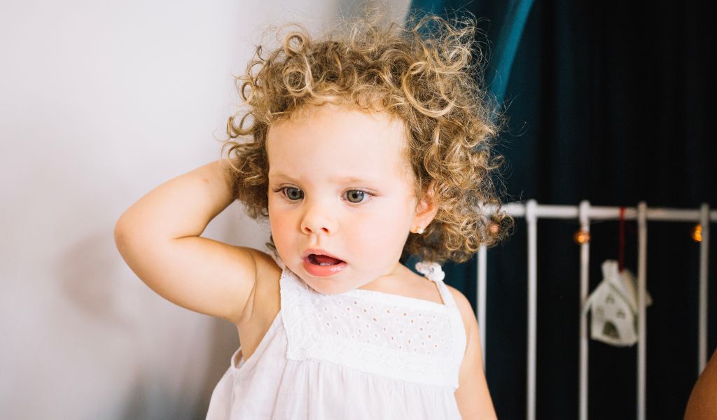 Sự di truyền qua các thế hệ trong gia đình giải đáp rõ tóc xoăn là gen trội hay lặn