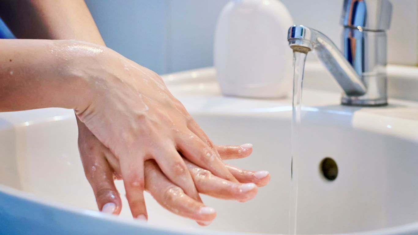 Người lớn bao lâu tẩy giun 1 lần​? 4