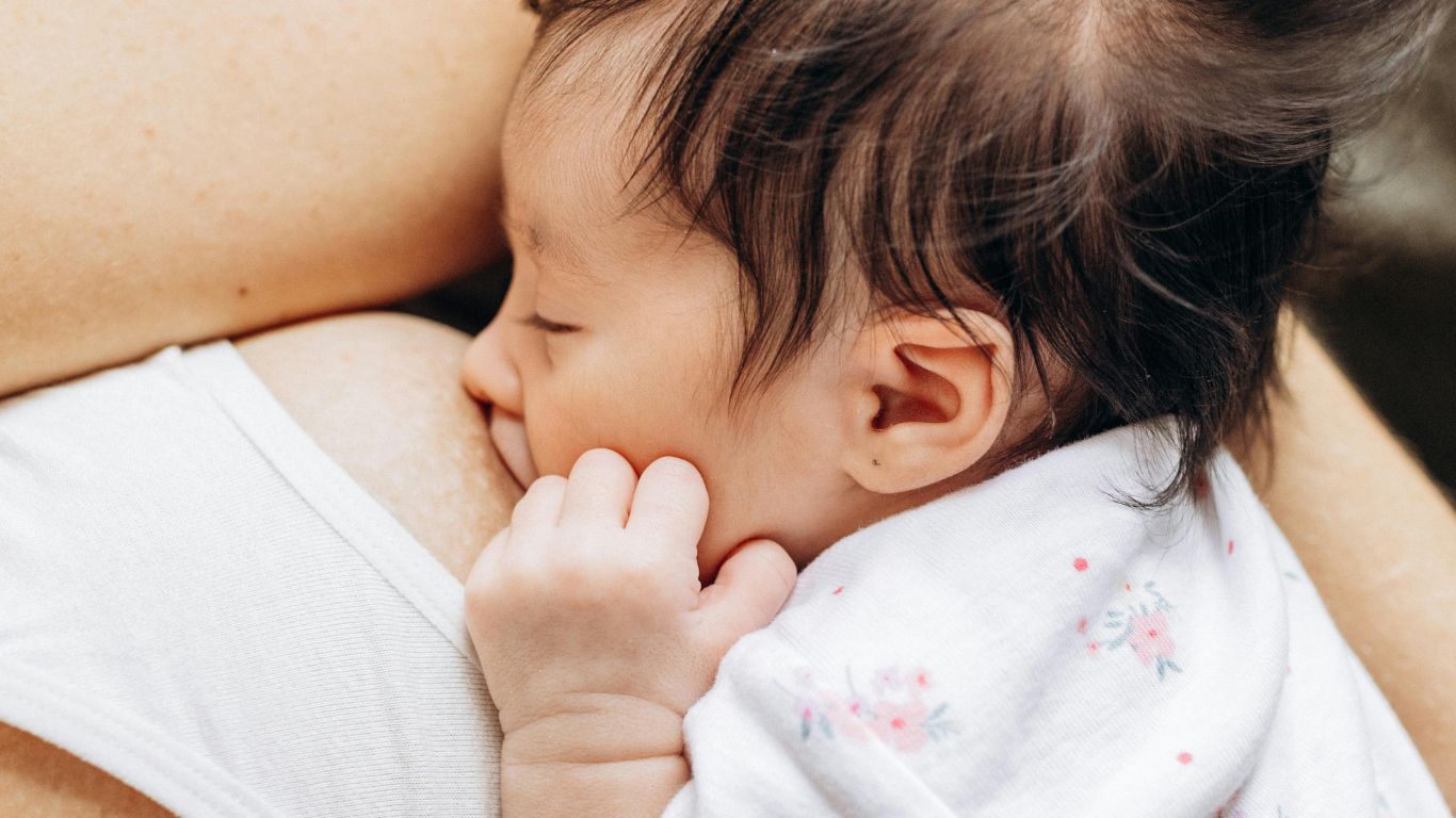 5 mẹo trị ọc sữa cho trẻ sơ sinh 3