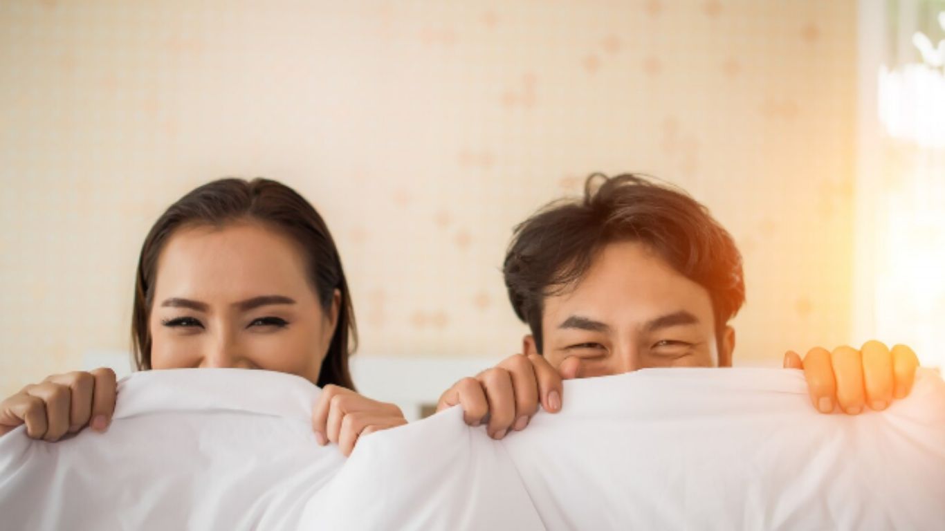 Tại sao gần tới tháng lại ham muốn​ nhiều hơn? Cách chăm sóc bản thân khi tới tháng 2