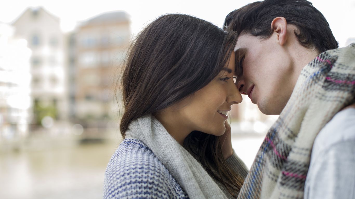 Khi hôn nhau có lây bệnh dại không? Những đường lây truyền bệnh dại 1