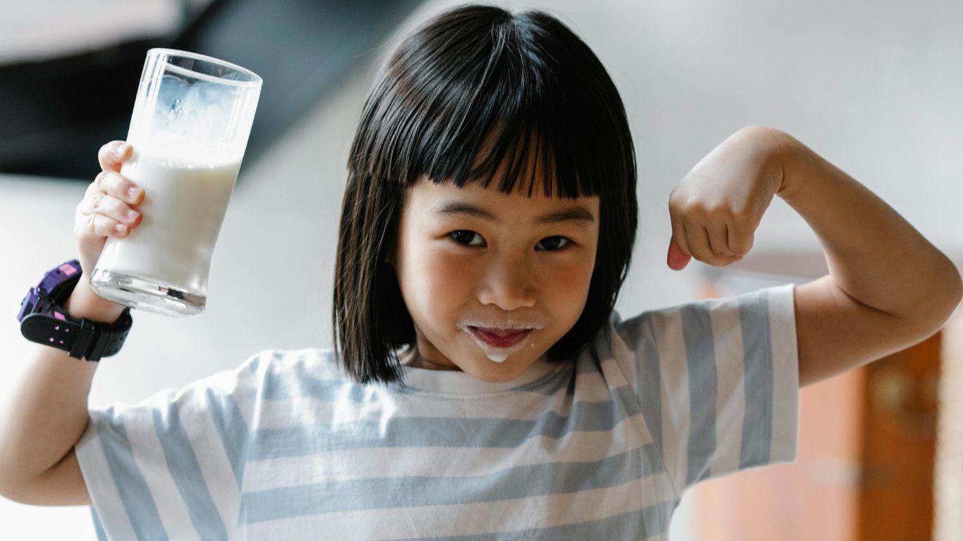 Nổi mụn nội tiết nên uống gì? Các thực phẩm giúp giảm tình trạng mụn nội tiết 5