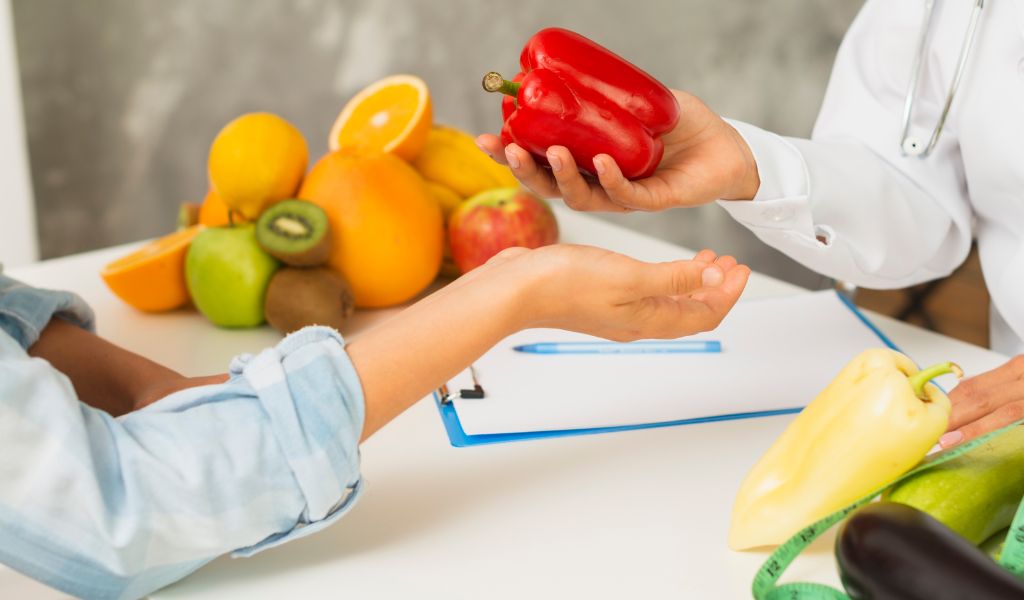 Người dùng thuốc chống đông cần kiểm soát lượng vitamin K từ thực phẩm để đảm bảo an toàn sức khỏe