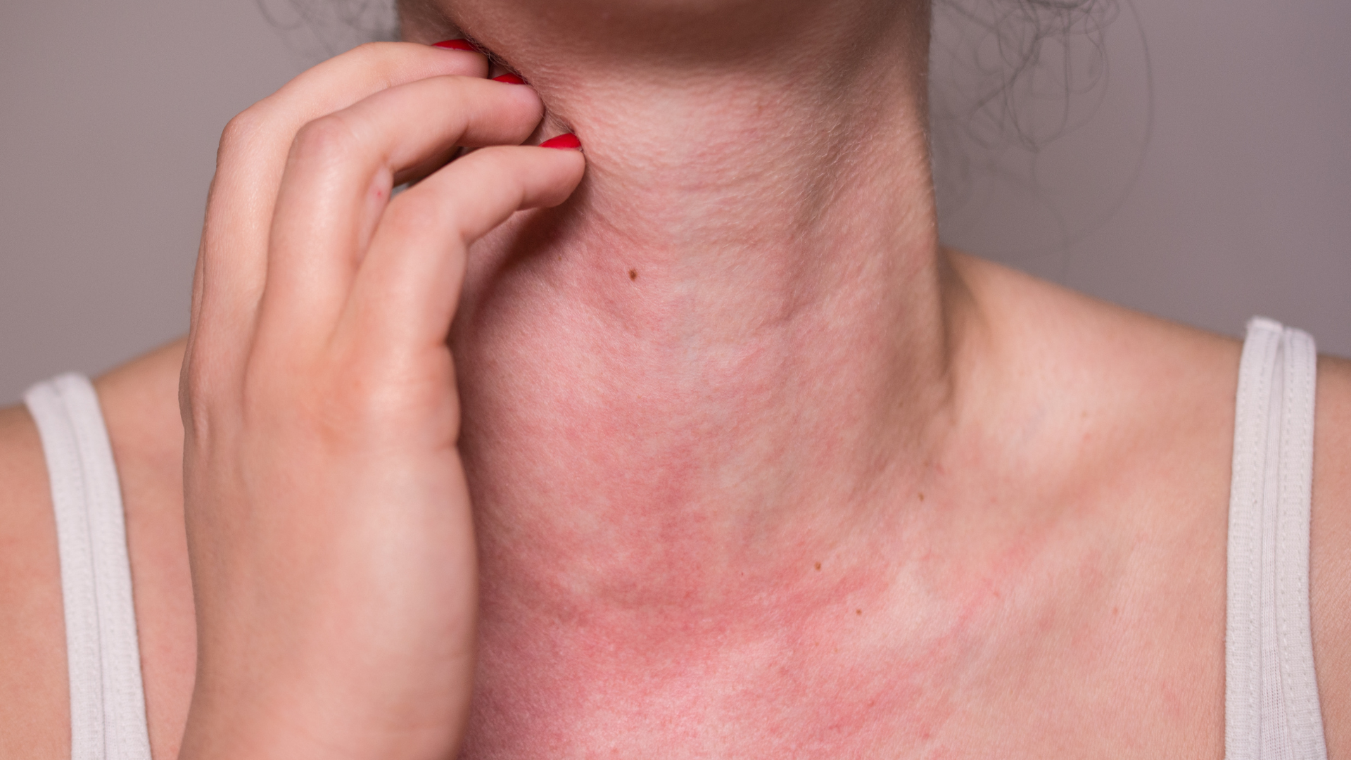 Nhóm ai không nên tiêm vắc xin RSV cần được bác sĩ đánh giá cẩn thận