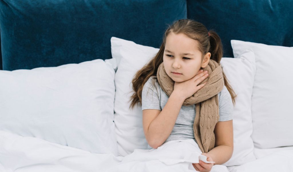 Amidan phì đại là gì? Những điều ba mẹ cần biết để xử lý kịp thời2
