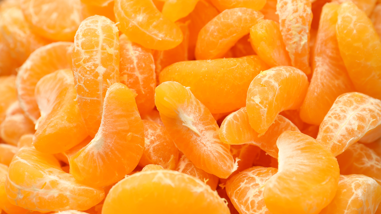 Ưu tiên ăn cam nguyên múi, hạn chế nước ép