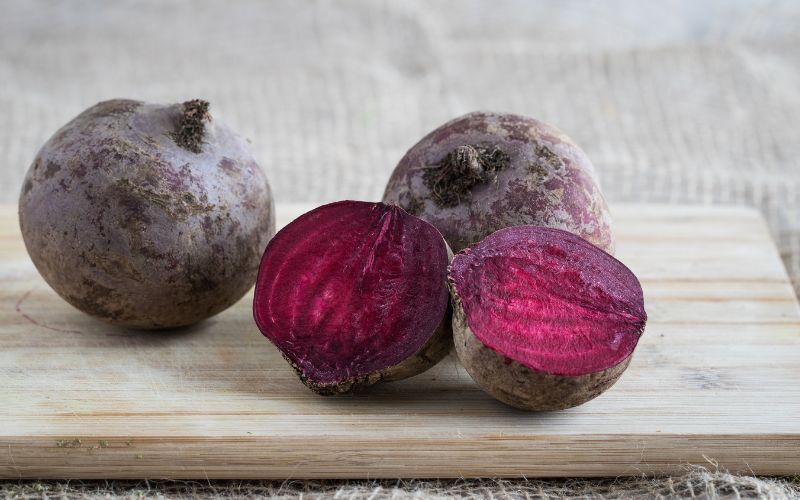 Củ dền chứa nhiều thành phần dinh dưỡng có lợi cho sức khỏe