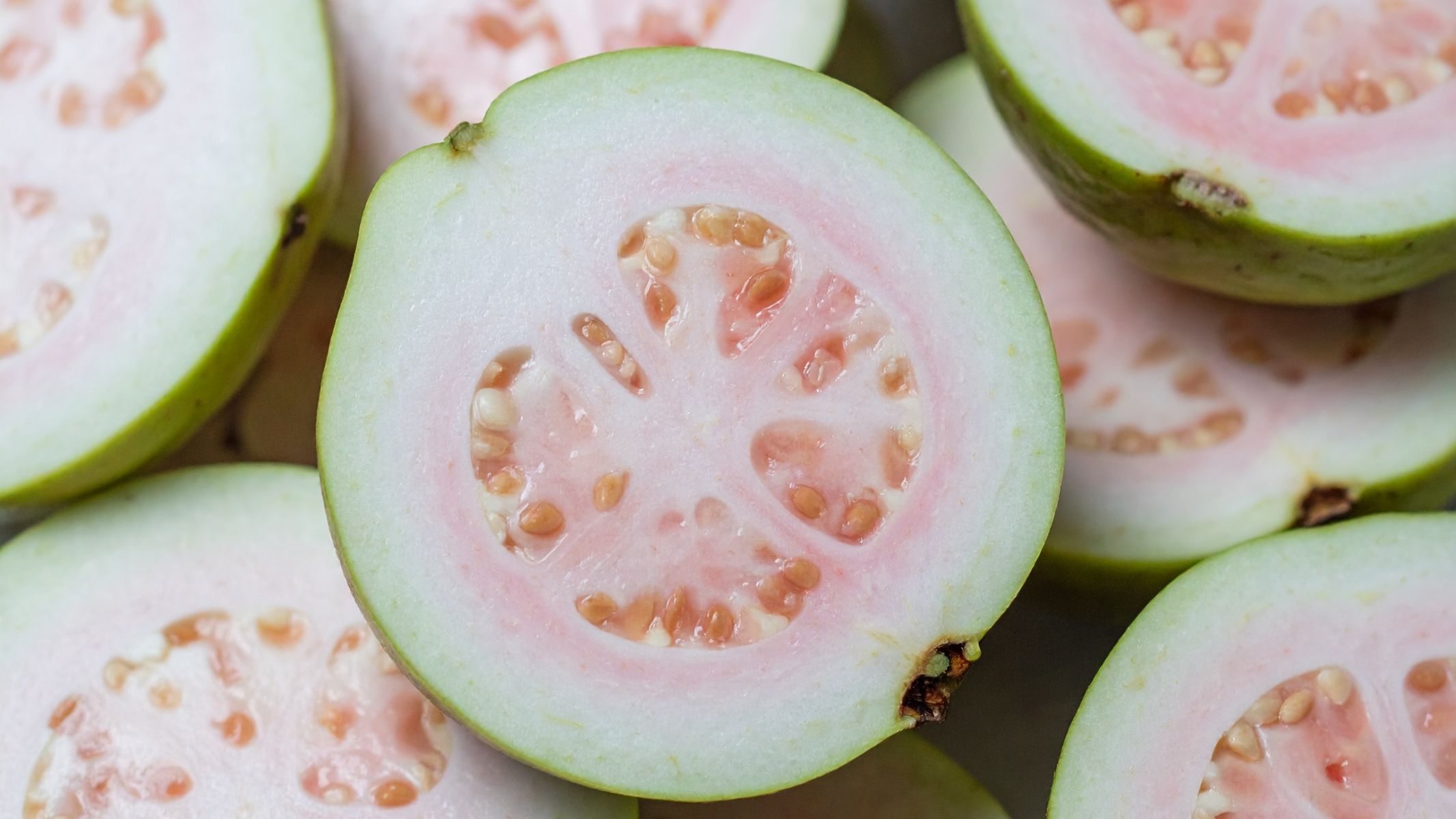 Ăn hạt ổi có bị đau ruột thừa không?