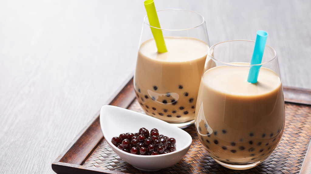 Ăn sầu riêng uống trà sữa có sao không?