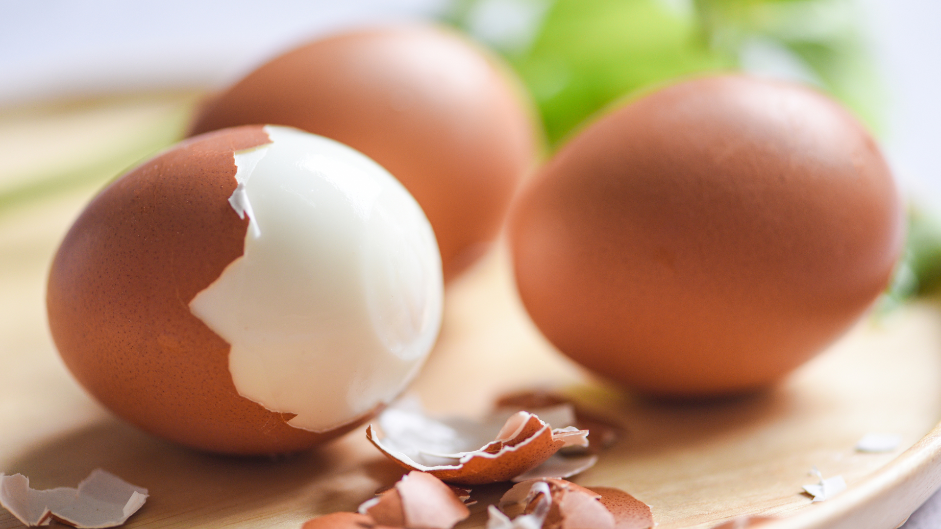 Ăn trứng gà luộc có tác dụng gì? Giúp bổ sung choline hỗ trợ não bộ hoạt động tốt hơn