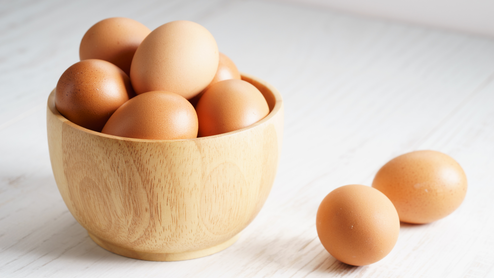 Nên chọn trứng tươi, sạch từ các nguồn uy tín để đảm bảo chất lượng