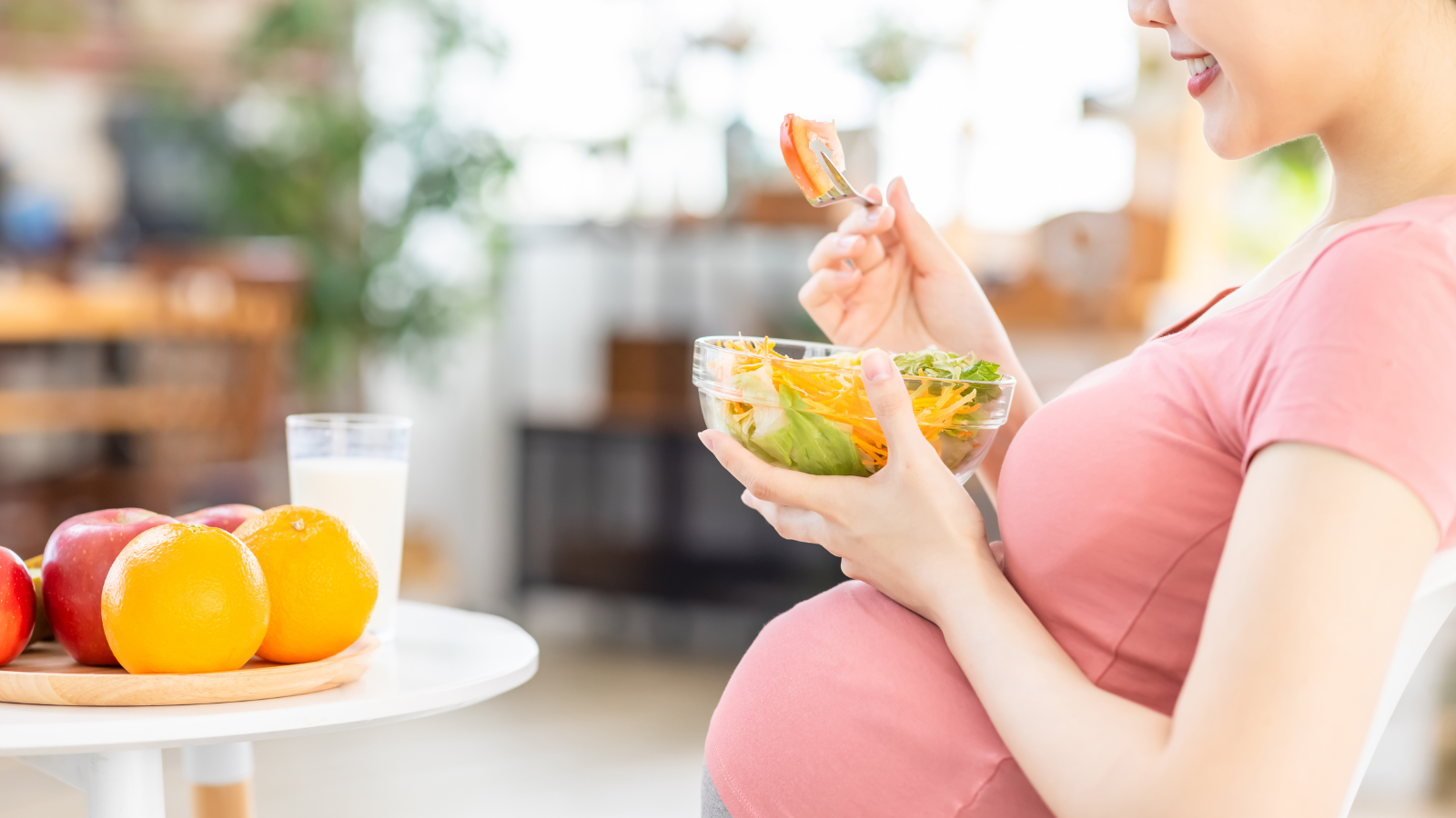 Bà bầu ăn hồng xiêm được không là thắc mắc của nhiều người