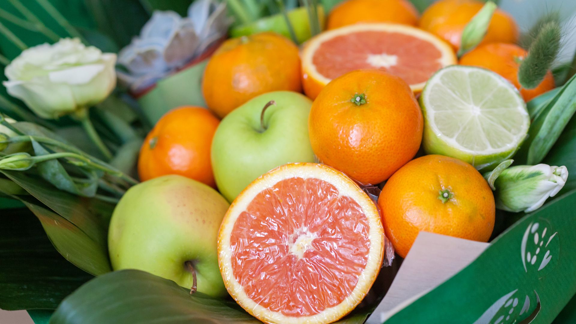Ăn trái cây giàu vitamin C giúp mẹ bầu nhanh hồi phục khi bị cảm cúm